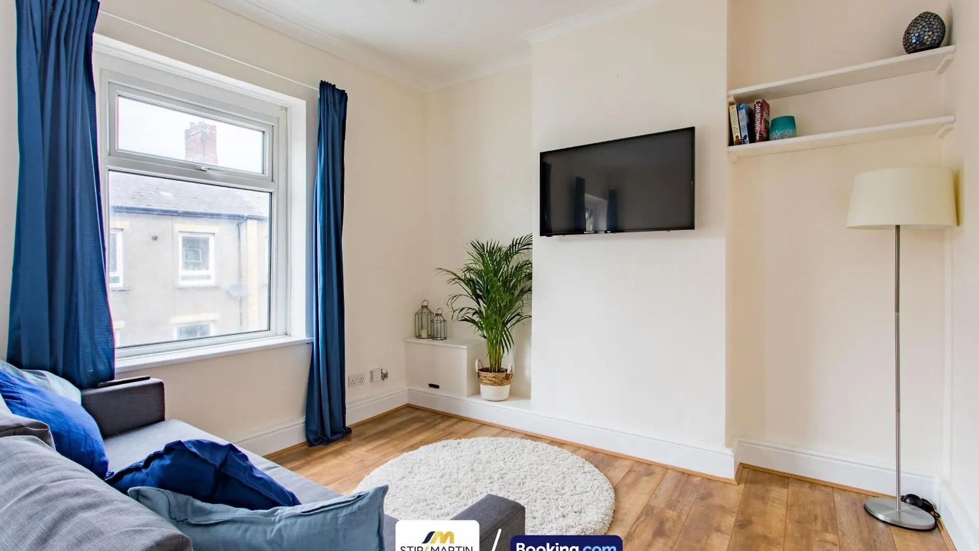 New Private Apartment By Stirkmartin Stays Short Lets & Serviced Accommodation Cardiff With Free Parking & 7Mins From City Centre